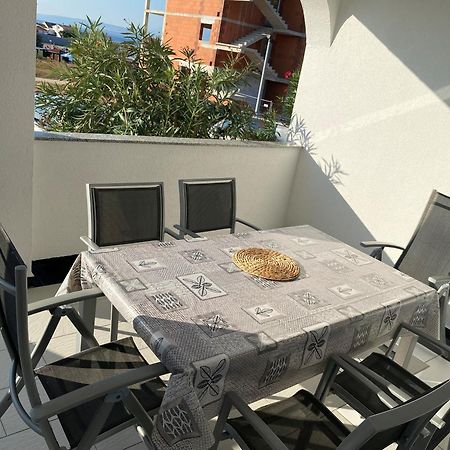 Apartmani Dragicevic Vir Ngoại thất bức ảnh