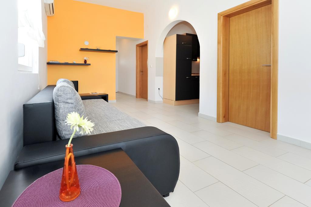 Apartmani Dragicevic Vir Ngoại thất bức ảnh