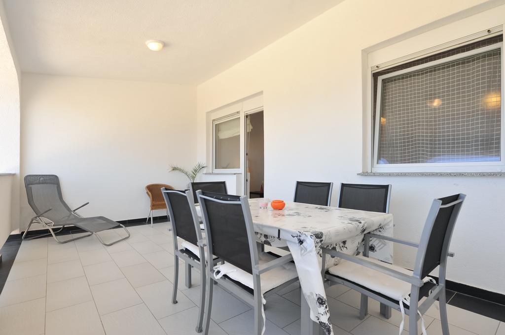 Apartmani Dragicevic Vir Ngoại thất bức ảnh